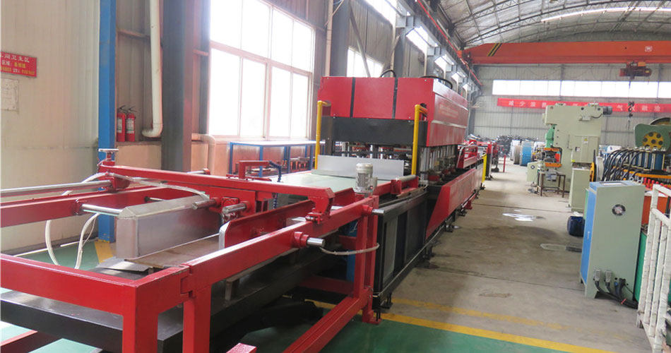 fully automatic cutting and punching machine